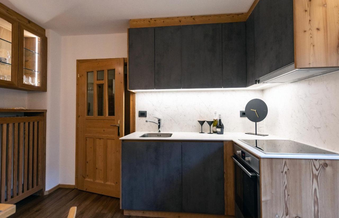 Ciasa Rosra Apartment La Villa  Bagian luar foto