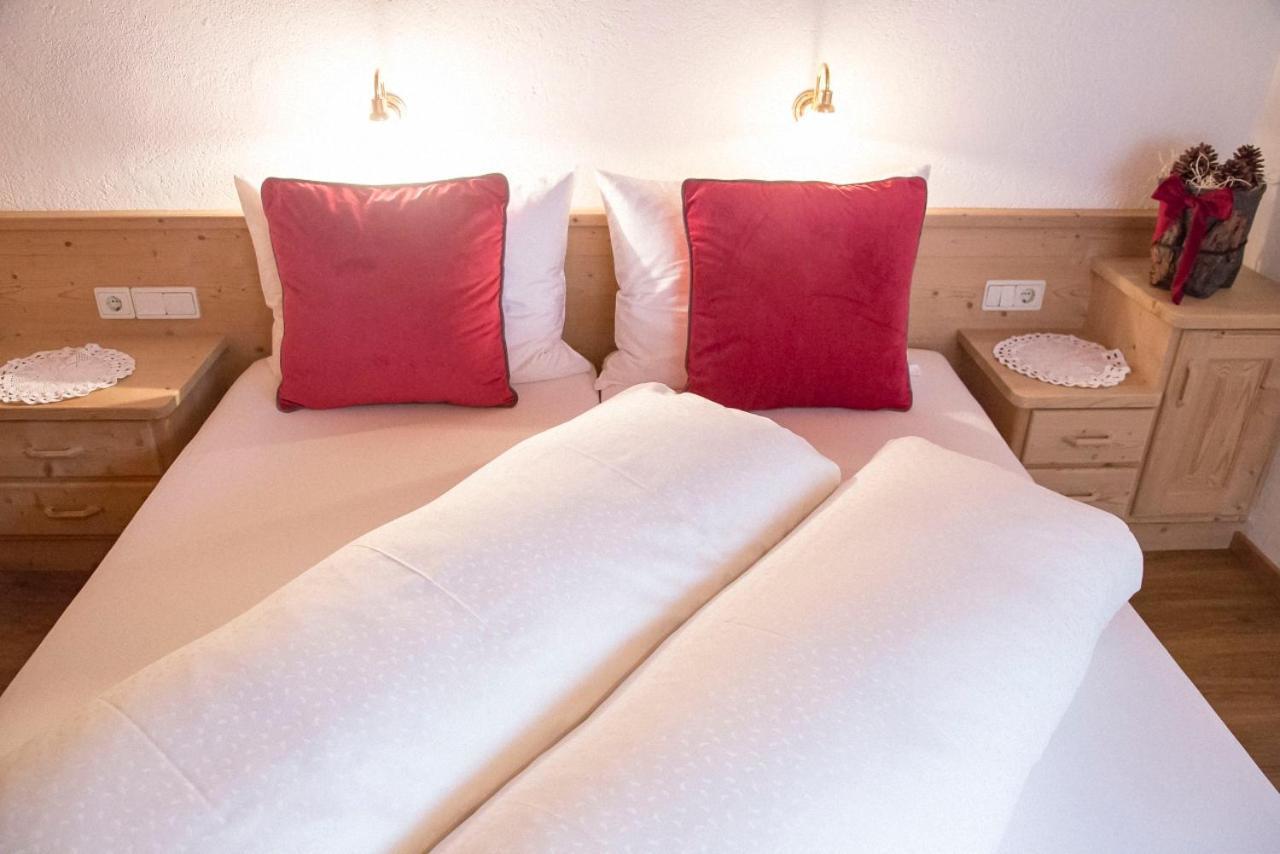 Ciasa Rosra Apartment La Villa  Bagian luar foto