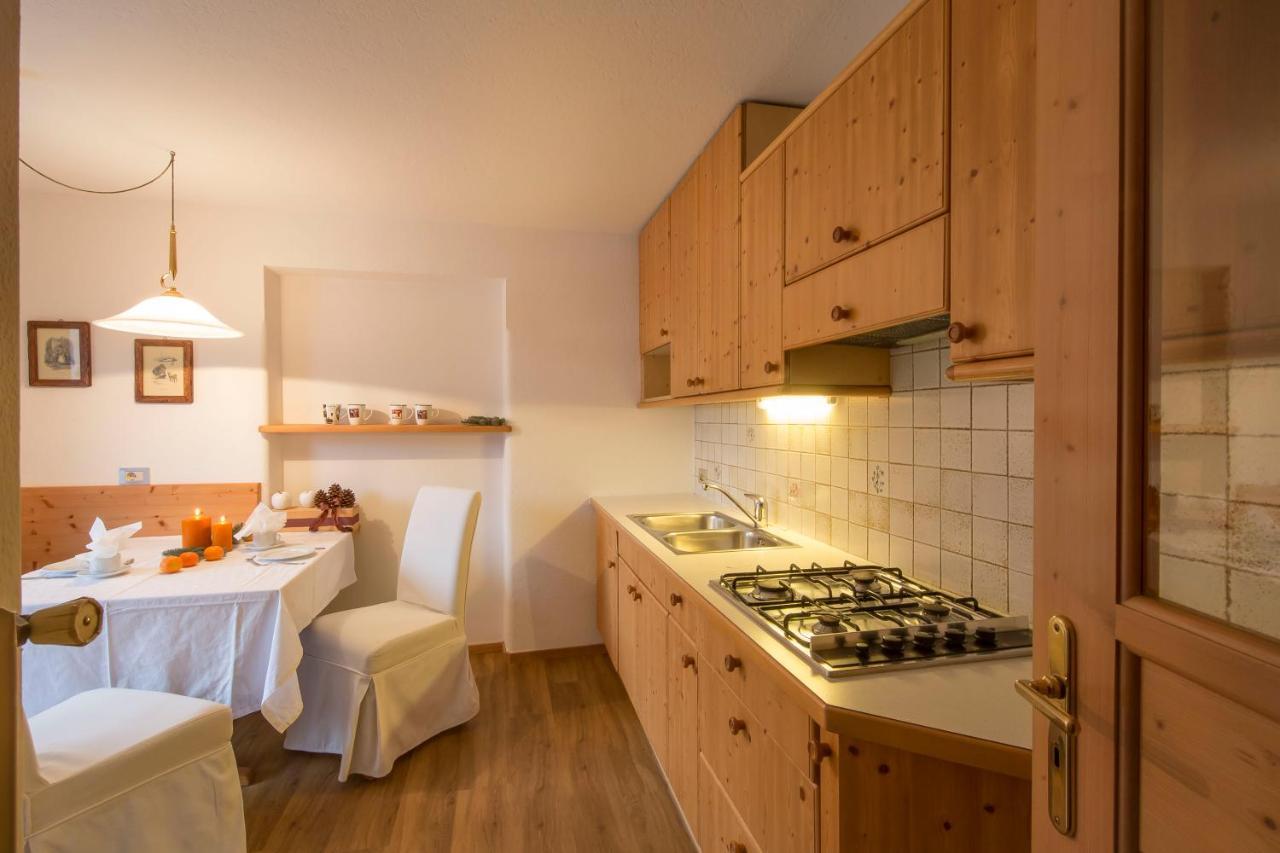Ciasa Rosra Apartment La Villa  Bagian luar foto