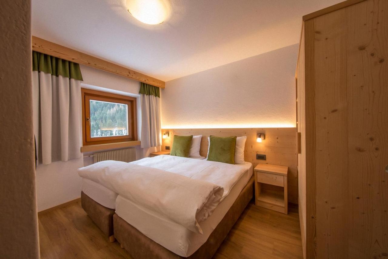 Ciasa Rosra Apartment La Villa  Bagian luar foto
